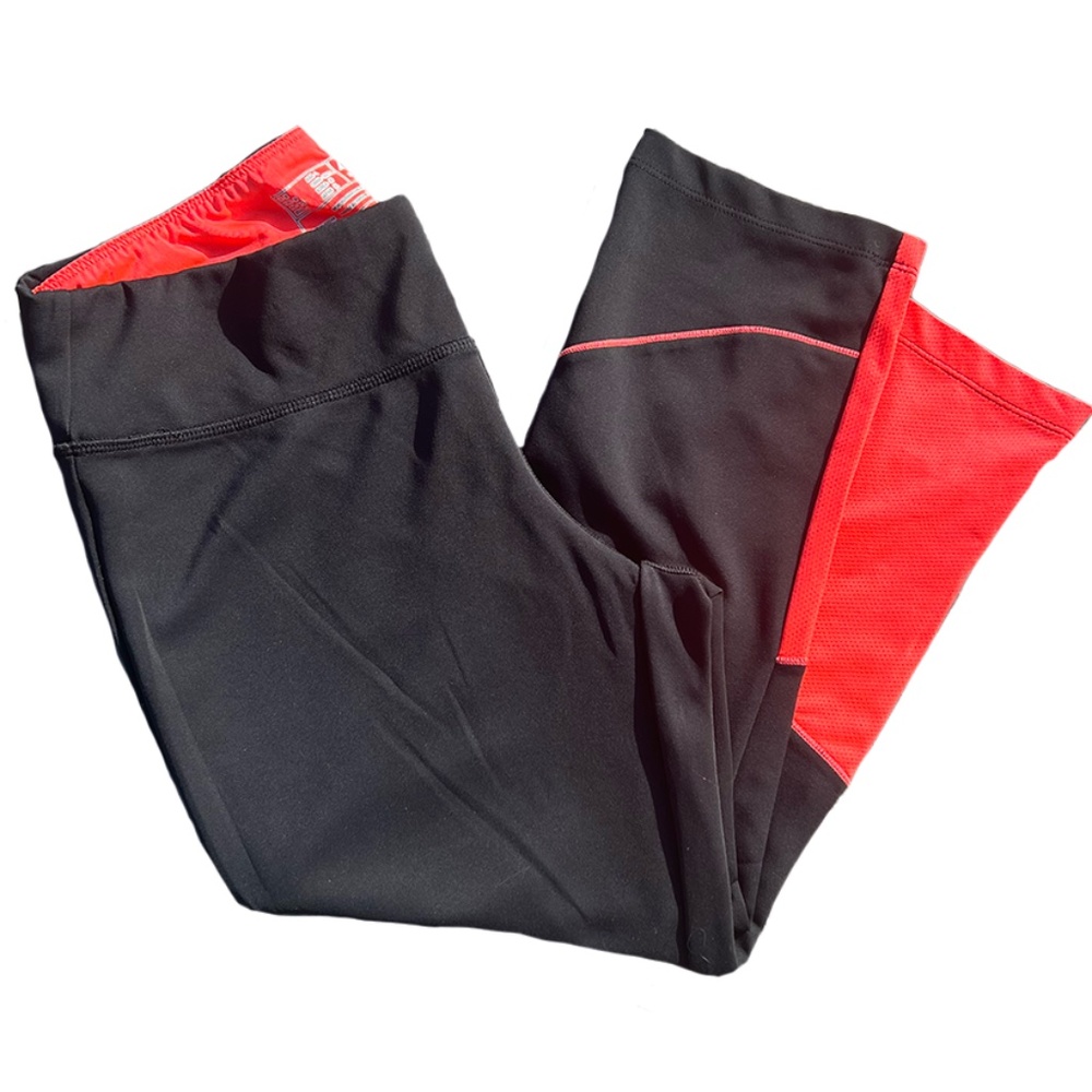 EUC New Balance Workout Yoga Capris